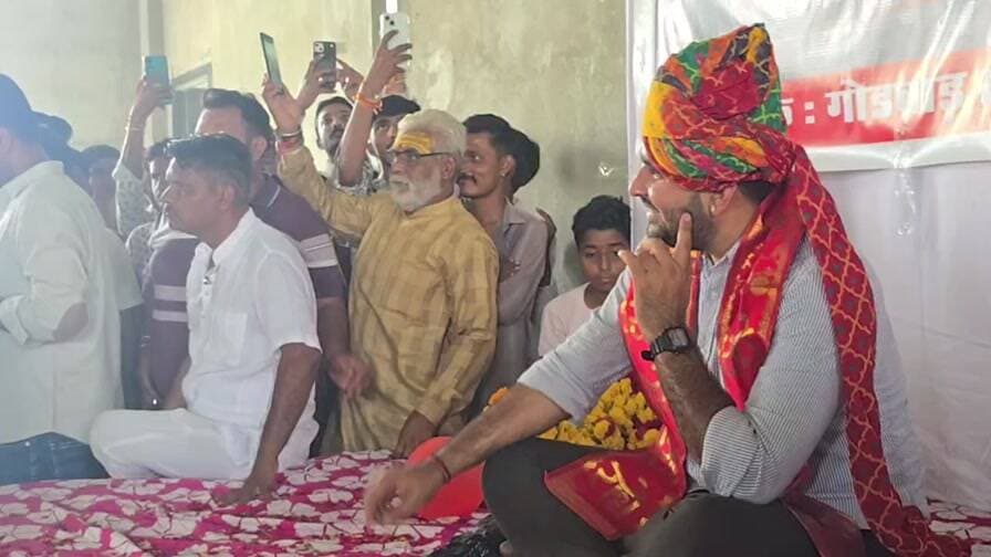 सुमेरपुर पहुंचे शिव विधायक रविन्द्र सिंह भाटी...
Ravindra Singh Bhati