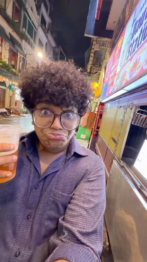Day 1 🇻🇳
foreigners trying Indian drinks in Vietnam ❤️🤩
.
.
#reels 🫰🏻
