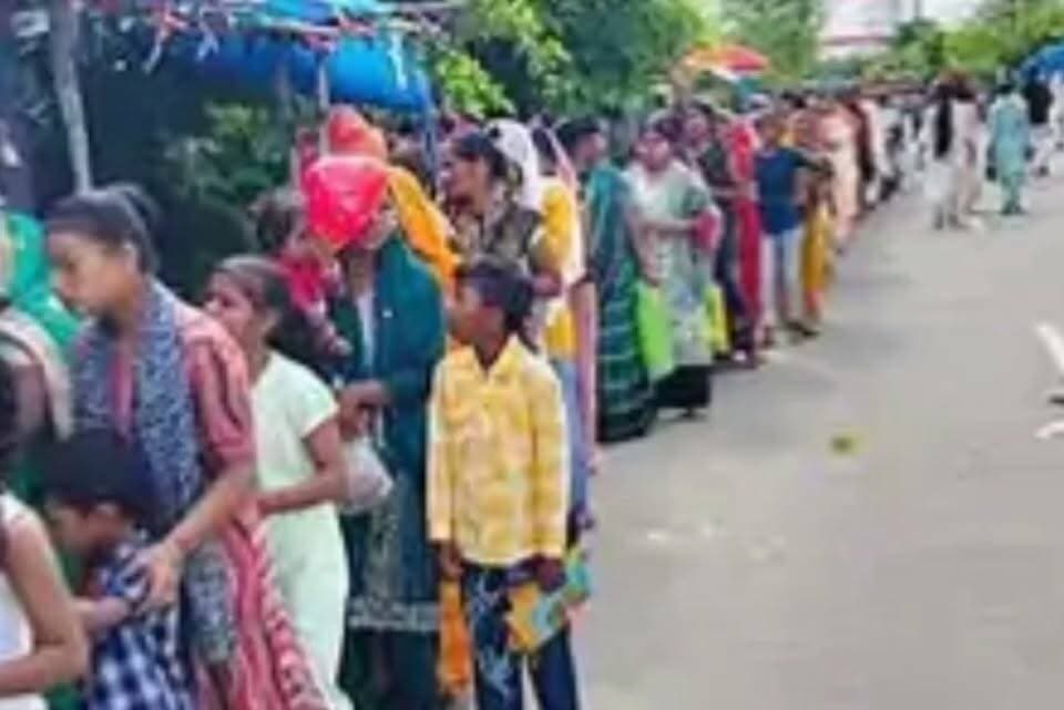 खबर थाना सिधौली यहां मेले का आनंद लिया लोगों ने जनपद शाहजहांपुर उत्तर प्रदेश