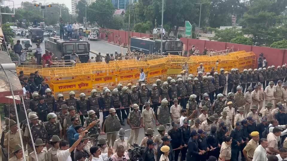 चुनाव आयोग के खिलाफ जयपुर में राजस्थान कांग्रेस का प्रदर्शन...