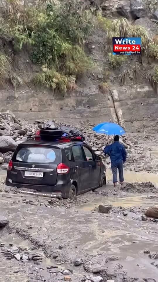 NH-5 टापरी-पागल नाला मार्ग 5 घंटे बाद बहाल, पत्थरों की चपेट में आए बस समेत 3 वाहन