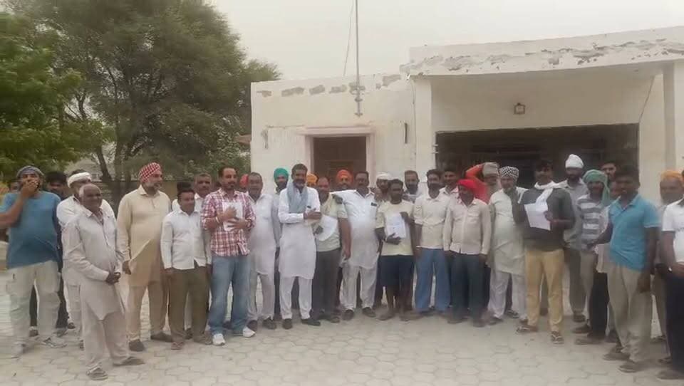 2 gm b में सरपंच चुनाव का बहिष्कार
पानी नही तो वोट नही के नारे लगे