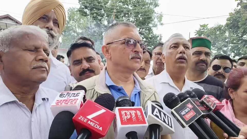 LIVE: नाहन में वोट चोरी के ख़िलाफ़ हुए धरना प्रदर्शन के बाद सुनिए क्या बोले कांग्रेस विधायक अजय सोलंकी..