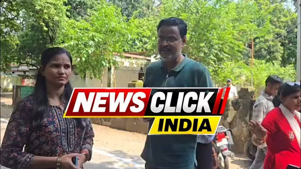 लखीमपुर खीरी के डीएम पर गंभीर आरोप, बच्चे बोले गाड़ी चढ़ाने का किया प्रयास वीडियो सोशल मीडिया पर वायरल
सुनिये
#MYogiAdityanath
#lakhimpurkheri
#डीएमऑफिस
Deepak Puri CJP - Combined Jewish Philanthropies
Bharatiya Janata Party (BJP) Akhilesh Yadav Aam Aadmi Party Rahul Gandhi UP Police
#IndianNationalCongress - INC)
#RahulGandhi #PriyankaGandhi #MallikarjunKharge #SoniaGandhi