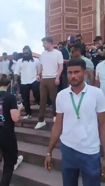 The world's most popular YouTuber, MrBeast, arrived in India to visit the Taj Mahal."