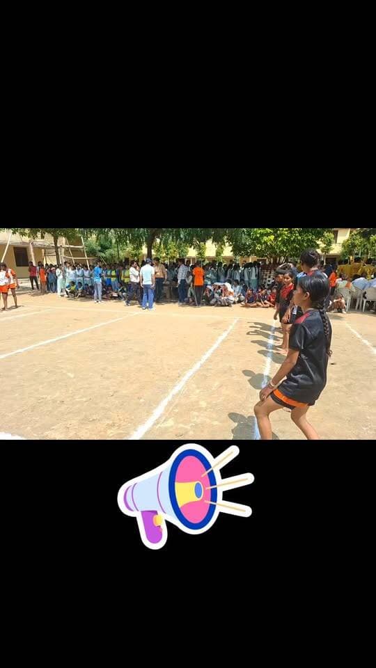 🏆 तीन वर्गों में हिंदू विद्यालय ने मारी बाजी! 🤼♂️🔥
जनपदीय स्कूली कबड्डी प्रतियोगिता में हिंदू विद्यालय इंटर कॉलेज जसवंतनगर की टीमों ने शानदार प्रदर्शन करते हुए सीनियर बालक, जूनियर बालिका और सब जूनियर बालक वर्ग में खिताब अपने नाम किया। 👏
🥇 सीनियर बालक — हिंदू विद्यालय ने रायनगर को 25-15 से हराया
🥇 जूनियर बालिका — हिंदू विद्यालय ने धनुआ को 25-15 से हराया
🥇 सब जूनियर बालक — हिंदू विद्यालय ने बलैयापुर को 25-12 से हराया
वहीं सीनियर बालिका वर्ग में राम मनोहर लोहिया इंटर कॉलेज धनुआ की टीम विजेता रही। प्रतियोगिता में उत्कृष्ट प्रदर्शन करने वाले खिलाड़ियों का चयन मंडलीय प्रतियोगिता के लिए किया गया है, जो 30 सितंबर को फर्रुखाबाद में होगी। 🏅
💬 आपके क्षेत्र में भी खेल प्रतिभाएं हैं? कमेंट में बताएं।
📍 जसवंतनगर, इटावा
#DPSChannel #Jaswantnagar #Etawah #Kabaddi #खेल