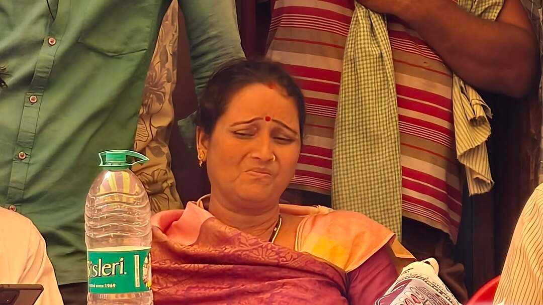 🔥📢 मसानखुन पंचायत में लगी आम सभा, क्या आपका भी हुआ नाम का ऐलान? 😱
कुशेश्वर स्थान प्रखंड के मसानखुन पंचायत में आयोजित आम सभा में लोगों के नामों का एलाउंसमेंट किया गया। 📢
👇 अब आपकी बारी! क्या आम सभा में आपका या आपके परिवार के किसी सदस्य का नाम भी पुकारा गया?
💬 कमेंट में बताइए—हाँ या नहीं? और अगर आपका नाम आया है, तो अपना पंचायत और गांव का नाम भी लिखें। ❤️
#मसानखुन #आमसभा #कुशेश्वरस्थान #Darbhanga