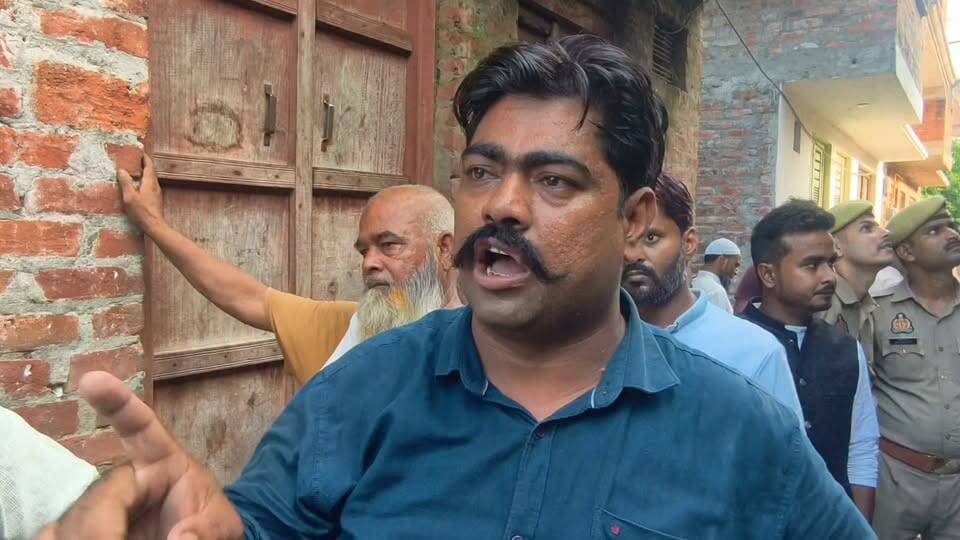 मऊ हादसे के बाद मुनौवर मुर्गा का आया बड़ा बयान, करेंगे बिजली विभाग के खिलाफ बड़ा आंदोलन ....