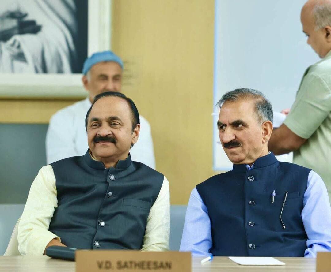 नई दिल्ली में कांग्रेस कार्य समिति की बैठक में शामिल हुए प्रदेश मुख्यमंत्री सुखविंदर सिंह सुक्खू
CPP चेयरपर्सन श्रीमती सोनिया गांधी, राष्ट्रीय अध्यक्ष मल्लिकार्जुन खरगे, नेता प्रतिपक्ष राहुल गांधी , महासचिव एवं लोकप्रिय सांसद श्रीमती प्रियंका गांधी एवं पार्टी के वरिष्ठ नेता भी रहे उपस्थित।