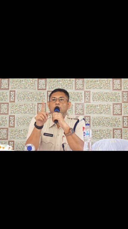 ডিজে নিয়ে কড়া বারুইপুর পুলিশ, নিয়ম ভাঙলে পুজো কমিটি ও ভাড়াদাতা—দু’পক্ষের বিরুদ্ধেই ব্যবস্থা
Baruipur Police take a strict stance on DJs; action will be taken against both the Puja committee and the rental provider if rules are violated.
#reelsviralシ #BJPNEWS #baruipurupdate #reelsviralシ #baruipurcollage #BaruipurIncident #trendingreels #reelsfacebook #TMC #BJPNEWS #BaruipurNews #mutton #khash #BaruipurNews #police #CPIM #murders #baruipursports #newstoday #sonarpurnews #সোনারপুর #BaruipurNews #ক্যানিং #জয়নগর #বারুইপুর #follower #Baruipur #Sonarpur #Baruipur #exclusive
#training