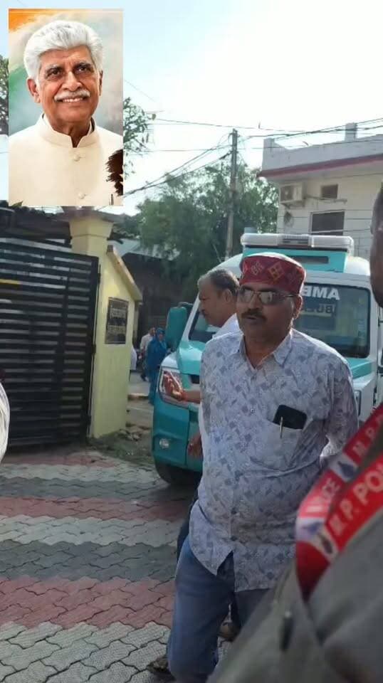 सतना,नागौद पूर्व विधायक श्री रामप्रताप जी का पार्थिव शरीर, एंबुलेंस से सुबह 8 बजे धवारी स्थित निवास पर पहुंचा
अंतिम संस्कार प्रयागराज में होगा उनकी आखिरी दर्शन के लिए जन सैलाब धवारी स्थित उनके घर पर