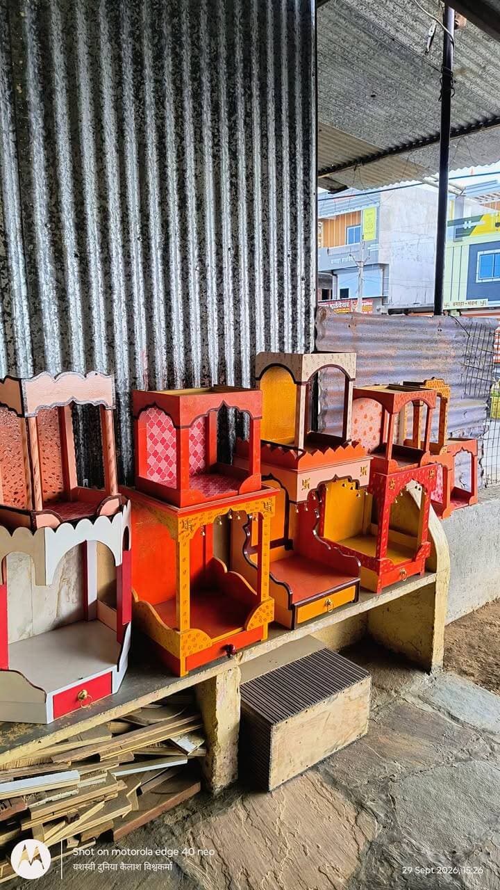 🏠 घर, मकान या दुकान के लिए चाहिए सुंदर लकड़ी का छोटा मंदिर? 🛕✨
मंदिर ही मंदिर मिलेंगे लकड़ी से बने आकर्षक और सुंदर छोटे मंदिर। अपने घर की पूजा के स्थान को दें खास और पारंपरिक रूप।
📍 महेश विश्वकर्मा
रुणीजा रोड, सुवासरा
📞 संपर्क: 942-400-0811
अपनी पसंद का सुंदर मंदिर बनवाने के लिए आज ही संपर्क करें।