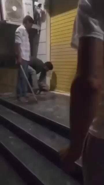 नागौर से बड़ी खबर: ATM लूटने पहुंचे दो बदमाशों को महिला बैंक मैनेजर ने दबोचा#public #etc
