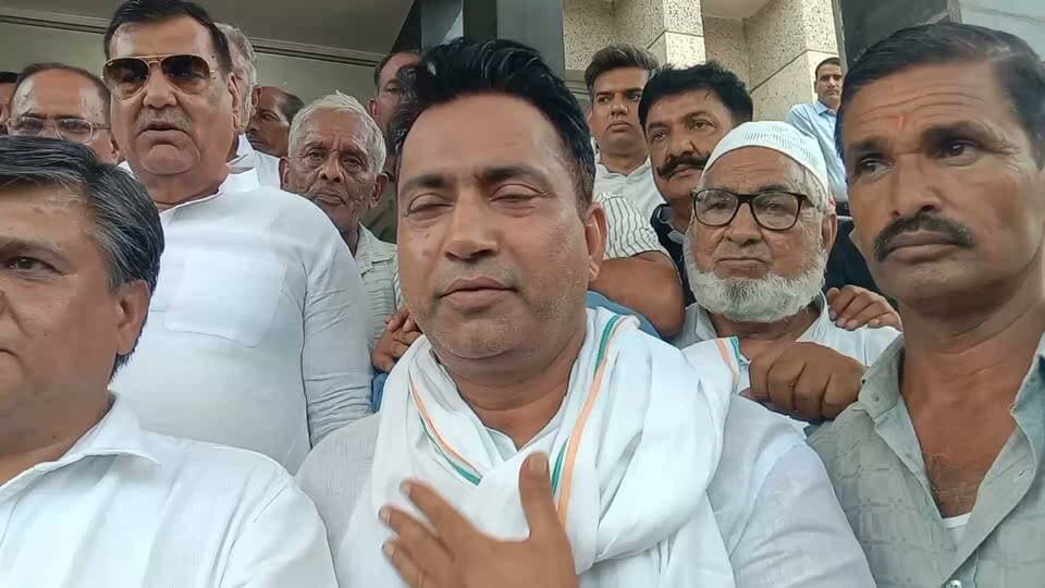 जिला कांग्रेस कमेटी द्वारा मुख्य चुनाव आयुक्त ज्ञानेश कुमार पर वोट चोरी व इस्तीफे की मांग को लेकर क्या बोले सांसद राहुल कस्वां #Congress #BJPGovernment
#GaneshKumar #electioncommissioner
#highlights #highlightseveryone