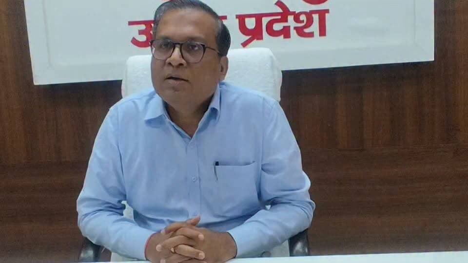 Shahjahanpur : 24 घंटे बाद घटने लगेगा गर्रा का जलस्तर,इसके बाद खन्नौत में भी आएगी कमी,डीएम ने दी जानकारी...
