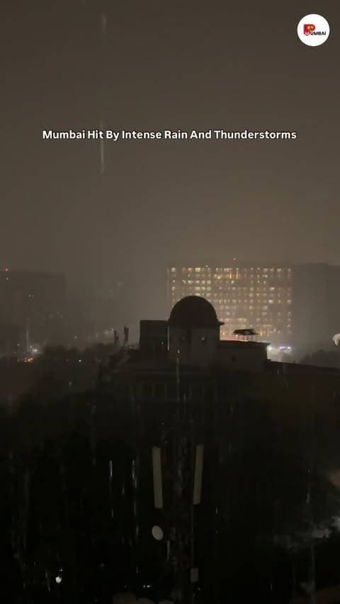 Mumbai is seeing another spell of rain today as showers return across parts of the city. If you’re stepping out this evening, keep that umbrella handy and expect wet roads in several areas.
Rain and thunderstorms are expected in parts of Mumbai as the weather remains unsettled.