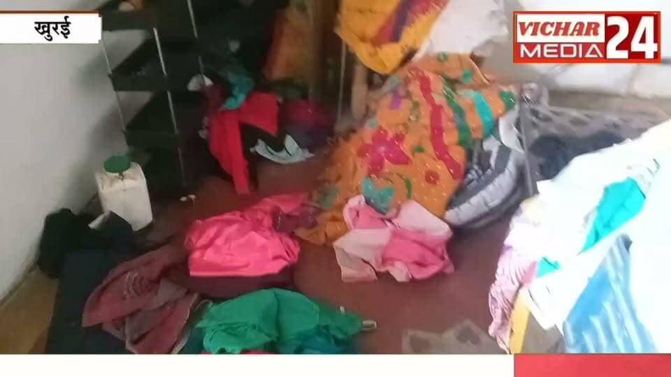 रात में छत से आया ‘मेहमान’... जाते-जाते पूरा सामान ले गया #khurainews #chor #chori #poliçe