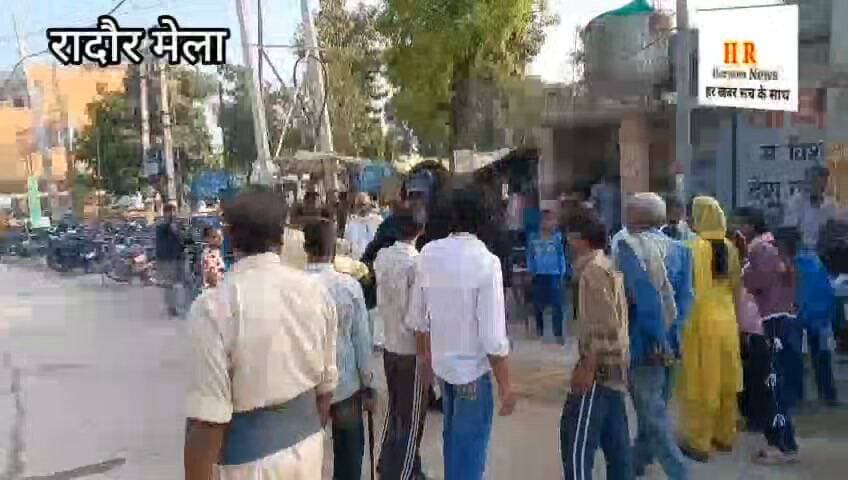 रादौर मेले में लोगों ने लिया नजारा, किसी ने लिया दंगल का लुफ़्त,तो कही लोग भालू को देखते हुए नजर आए