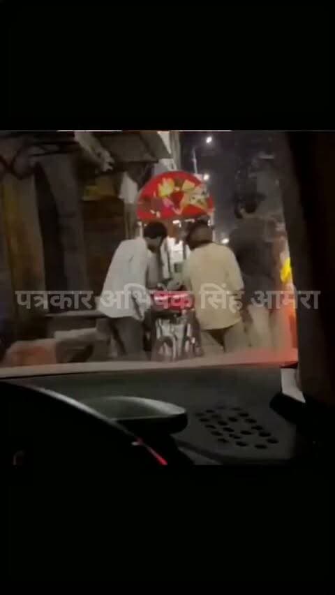 श्रीनगर रोड पर गरीब आइसक्रीम ठेले वाले से लूट का वीडियो वायरल,जिस हाथ में मदद का हाथ होना चाहिए था, वहां मोबाइल कैमरा था... 💔 #newsupdate #breakingnews #ajmercity #ajmer #किशनगढ़