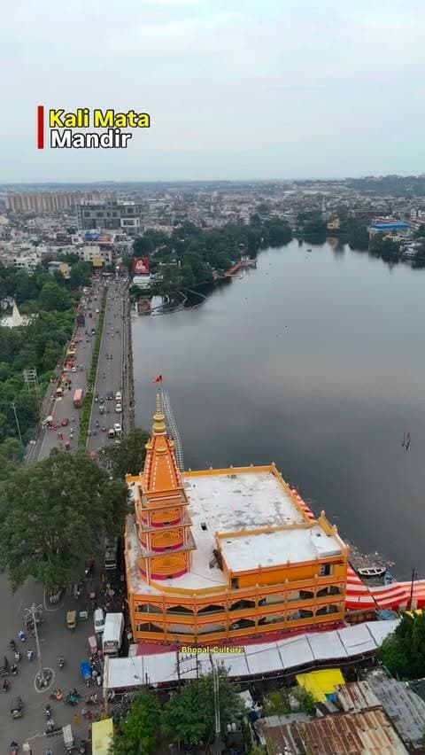 Navratri coming soon 🥳
#Kalimatamandir #katighatimandirbhopal #bhopal_the_city_of_lakes #navratri #jaymatadi