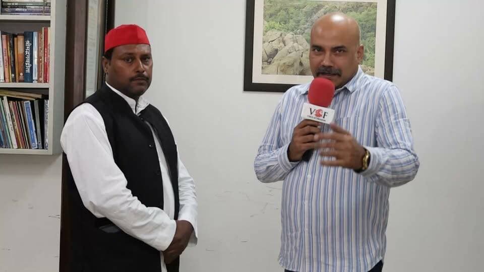 जिगर के टुकड़े कहते हैं तो आवाज क्यों नहीं उठाई?
प्रवासी मुद्दे पर सपा नेता अरुण यादव ने BJP को घेरा
#pravasisamaj
#biharisamaj
#mahapanchayat
#voiceoffaridabad
#Voiceoffreedom