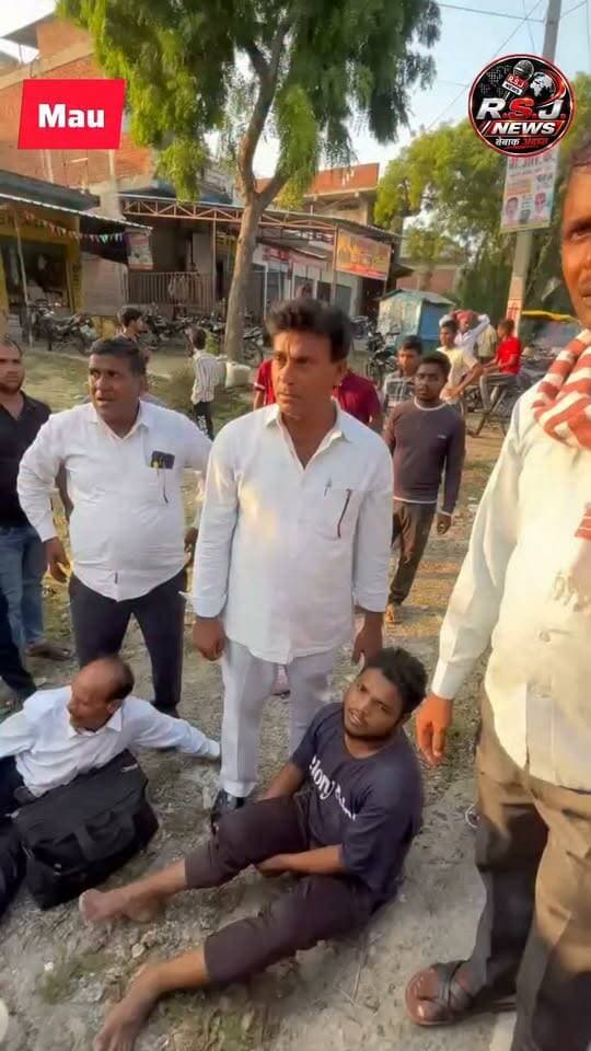 मुहम्मदाबाद गोहना के सुरहुरपुर सेक्रेड हार्ट स्कूल के पास दो बाइकों की आमने सामने टक्कर में 2 लोग गंभीर रूप से घायल...