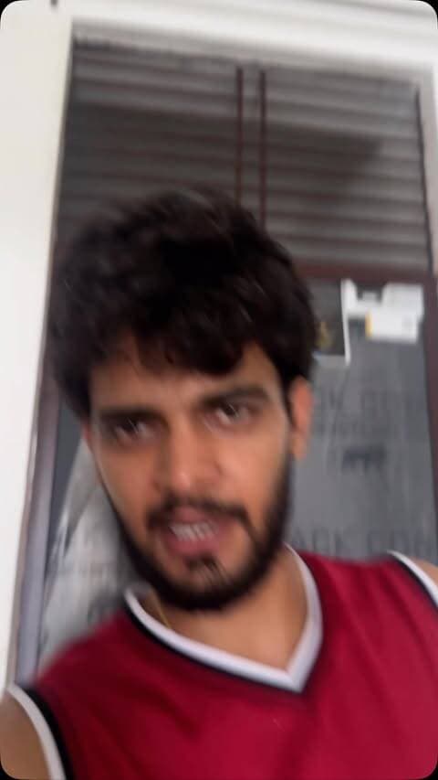 #day4 making studio wo alag baat hai ki 500 ka kaam 1500 me kia hai humane