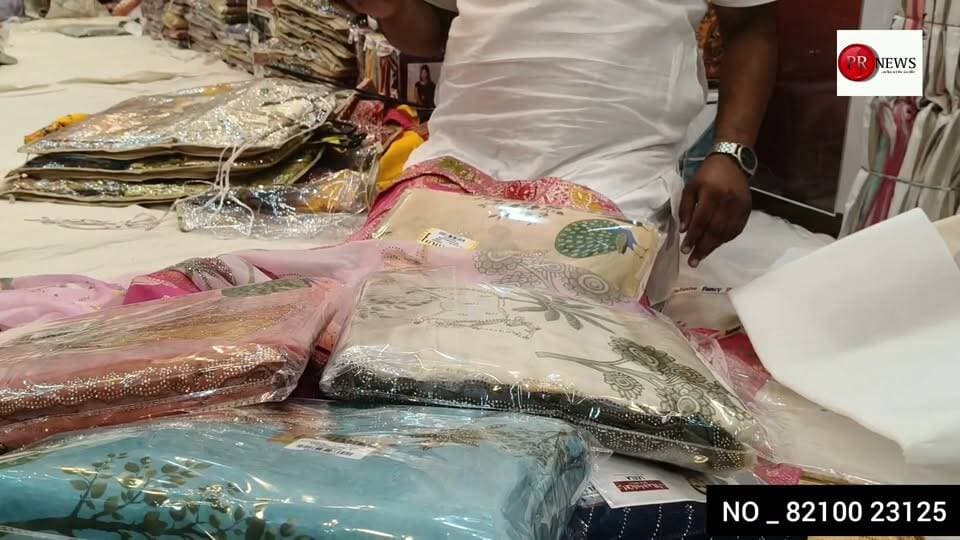 बेगूसराय में दुर्गा पूजा को लेकर साड़ी पर धमाका ऑफर 50% डिस्काउंट लक्ष्मी हेडलूम