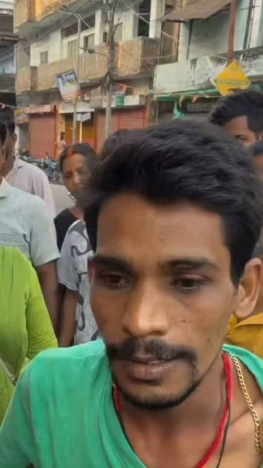 आजाद पार्क में महिला का पीछा करने के आरोप में युवक की पिटाई,वीडियो सोशल मीडिया पर हुआ वायरल