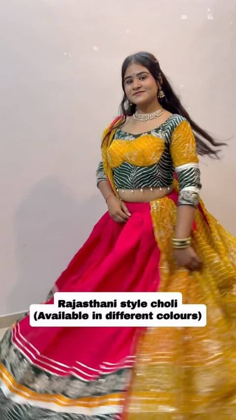 Chaniya Choli lovers, this one’s for you! 💃🏻✨
🌸 Trendy styles
🌈 Available in many colours
💖Trending Oxodized jewellery
💰 Affordable prices
✨ Perfect for Navratri & Garba
📍 Must visit Shiv Star Collection, Godhra
Your festive look is waiting! ❤️