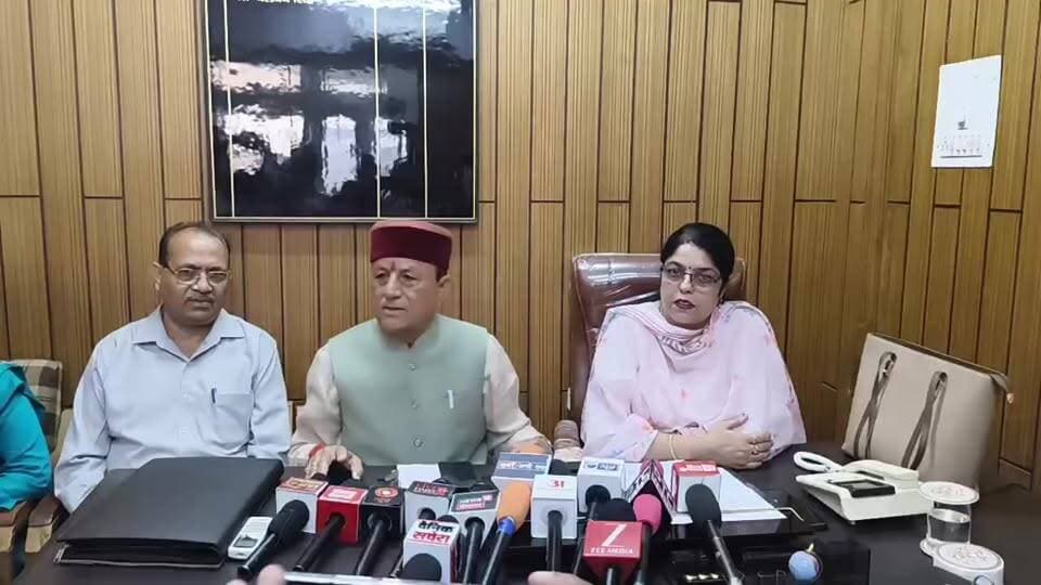 Live नाहन: चुनाव आयोग को लेकर जिला परिषद अध्यक्ष शिवानी की पत्रकार वार्ता...