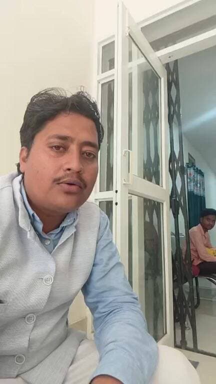 ₹1000 वृद्धा पेंशन विधवा पेंशन के लिए लोहरदगा को सागर कार्यालय और दलाल पैसा नहीं देने पर रुक जाता है पैसा जिम्मेदार कौन है