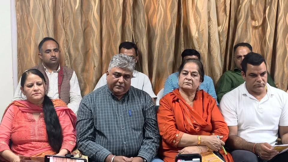 शैलन्द्र गुप्ता की लोगों में कितनी पकड़ है यह तो वार्ड के लोगों ने उन्हें चुनाव में बता दी है...: पुनीत शर्मा...