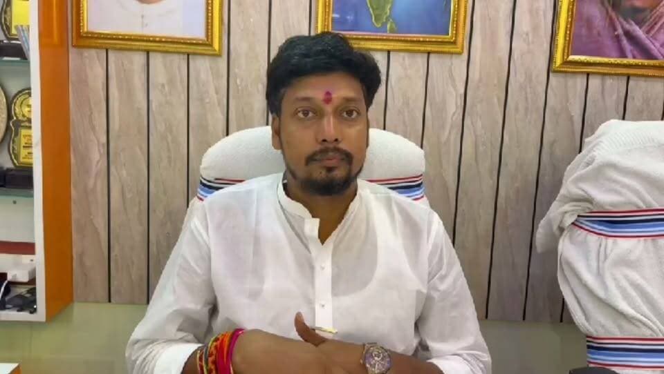সরকারি প্রকল্পের সুবিধা পেতে সমস্যার সমাধানে ২, ৩, ও ৪ অক্টোবর 'সেবা সেতু' ক্যাম্প জানালেন আরামবাগের বিধায়ক হেমন্ত বাগ
#arambagh