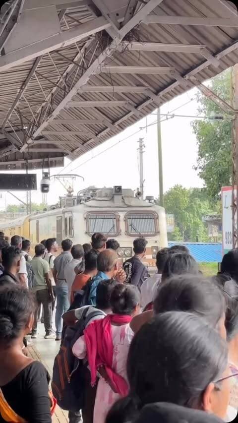 Ahmedabad में ₹30 से T-Shirt?!
अगर आप wholesale कपड़ों की खरीदारी के लिए Ahmedabad आ रहे हैं, तो इस जगह को save कर लो!
T-Shirt ₹30 से
Shirt ₹90 से
Jeans ₹110 से
Formal & Cargo Pant ₹140 से
Kids Wear ₹45 से
Ladies Kids Wear Available
100% Inhouse Manufacturing
All India Delivery Available
Minimum Wholesale Purchase: ₹10,000
K Nipra Garment House
कालूपुर रेलवे स्टेशन के सामने, सारंगपुर दरवाजा के अंदर, पितालिया की पोल, Ahmedabad
contact no.
Shirt= 8511577357/9875257623
Kids= 8595835635/8511577351
Tshirt= 8511577391
Jeans= 8511577367
Ladies = 8866200862
Official page को Follow करके आने पर 5 ग्राम Gold Coin जीतने का मौका!
अगर आप Garment Business / Reselling / Wholesale Clothing का काम करते हैं, तो इस Reel को अपने दोस्त के साथ जरूर शेयर करें!
#Ahmedabad #AhmedabadMarket #WholesaleMarket #WholesaleClothing