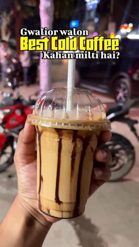 Gwalior mai kahan milti hai BEST COLD COFFEE😱 Jaldi jali apni favourite place comments mai batao🙌🏻
No repost🚫
#gwaliorfoodsters #coldcoffee #gwalior #gwaliorfood