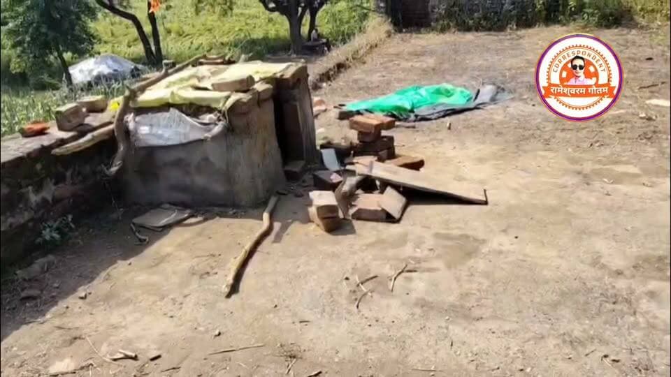 कासगंज-जनपद कासगंज में एक ऐसी अनोखी चोरी जिसकी जनपद भर में हो रही चर्चा,इंसान तो इंसान अब कबूतरों को भी नहीं बक्श रहे चोर।
