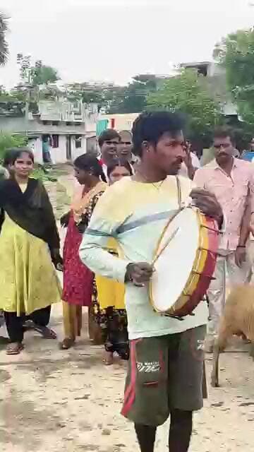 ఊరంతా..పండగే...#MANUKOTA TIMES