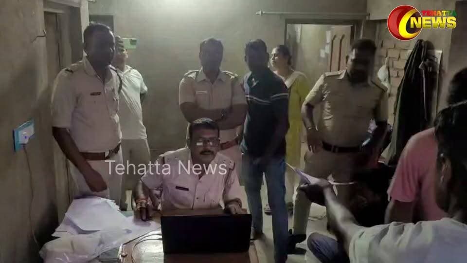 পলাশীপাড়া থানার ধাওয়াপাড়া পুলিশের অভিযান, ৬৪৫ গ্রাম হে/রো/ই/ন উদ্ধার! নগদ টাকা ও মোবাইল-সহ গ্রে/ফ/তা/র দুই | #reelsviralシ #tehatta_news #Palashipara