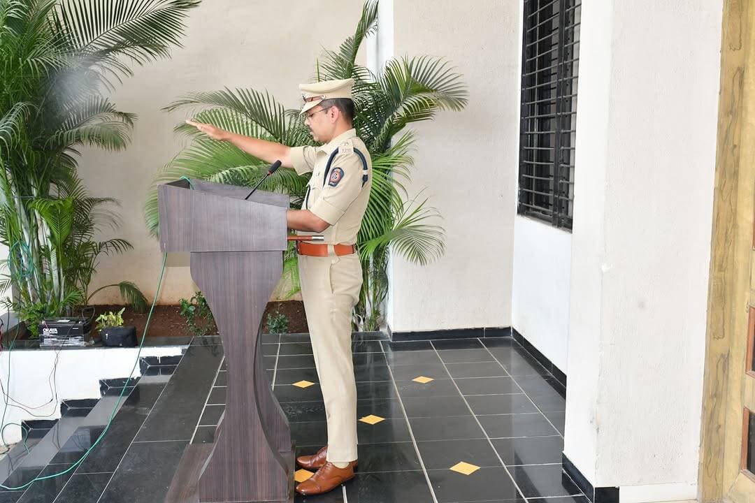 पोलीस अधीक्षक कार्यालय येथे तंबाखु नियंत्रण व आरोग्य जनजागृती अनुषंगाने शपथ घेण्यात आली.
@DGPMaharashtra
@IGP_AmtRange
#buldhanapolice