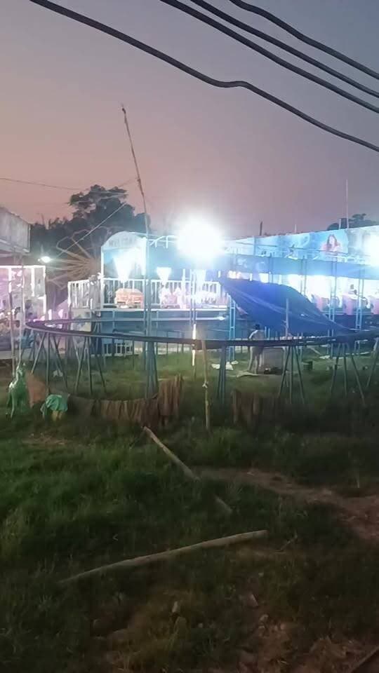 डिज्नीलैंड में पहली बार नियाग्रा फॉल सेल्फी प्वाइंट जलपरीशो