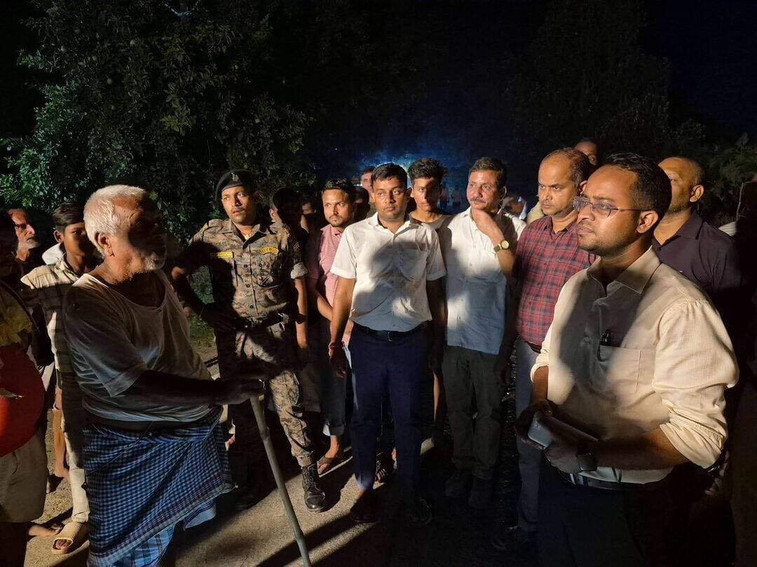 आधी रात को छपरा डीएम साहब पहुंच गए बाढ़ पीड़ितों से मिलने के लिए
<nis:link nis:type=tag nis:id=nonfolowar nis:value=nonfolowar nis:enabled=true nis:link/> <nis:link nis:type=tag nis:id=sosalnews nis:value=sosalnews nis:enabled=true nis:link/> <nis:link nis:type=tag nis:id=followersreels nis:value=followersreels nis:enabled=true nis:link/> <nis:link nis:type=tag nis:id=newsbigar nis:value=newsbigar nis:enabled=true nis:link/> <nis:link nis:type=tag nis:id=fesbookreels nis:value=fesbookreels nis:enabled=true nis:link/> <nis:link nis:type=tag nis:id=reelschallenge nis:value=reelschallenge nis:enabled=true nis:link/> <nis:link nis:type=tag nis:id=gaawtak nis:value=gaawtak nis:enabled=true nis:link/> <nis:link nis:type=tag nis:id=newssaran nis:value=newssaran nis:enabled=true nis:link/> <nis:link nis:type=tag nis:id=reelsviralシ nis:value=reelsviralシ nis:enabled=true nis:link/> <nis:link nis:type=tag nis:id=foryoupage nis:value=foryoupage nis:enabled=true nis:link/> <nis:link nis:type=tag nis:id=saran nis:value=saran nis:enabled=true nis:link/> <nis:link nis:type=tag nis:id=dmsaran nis:value=dmsaran nis:enabled=true nis:link/> <nis:link nis:type=tag nis:id=bihar nis:value=bihar nis:enabled=true nis:link/> <nis:link nis:type=tag nis:id=news nis:value=news nis:enabled=true nis:link/> <nis:link nis:type=tag nis:id=breakingnews nis:value=BreakingNews nis:enabled=true nis:link/>