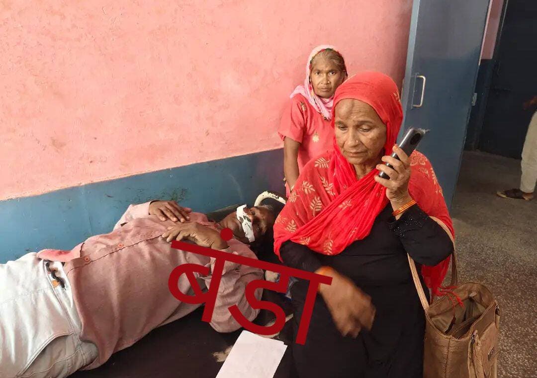 शाहजहांपुर: बंडा थाना क्षेत्र के मोहद्दीनपुर गांव के पास ई-रिक्शा और मोटरसाइकिल की आमने-सामने टक्कर हो गई। इस हादसे में मोटरसाइकिल पर सवार भाई-बहन घायल हो गए। जिन्हें इलाज के लिए अस्पताल भेजा गया।