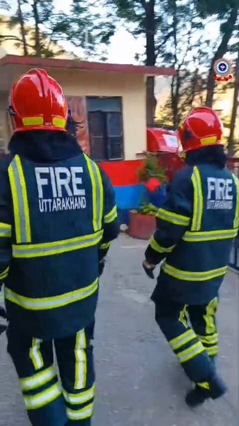 No capes required—just courage, boots, and turnout gear.
#TurnoutGear #RealLifeHeroes #Firefighters #NoCapesNeeded #Uttarakhandfireservice