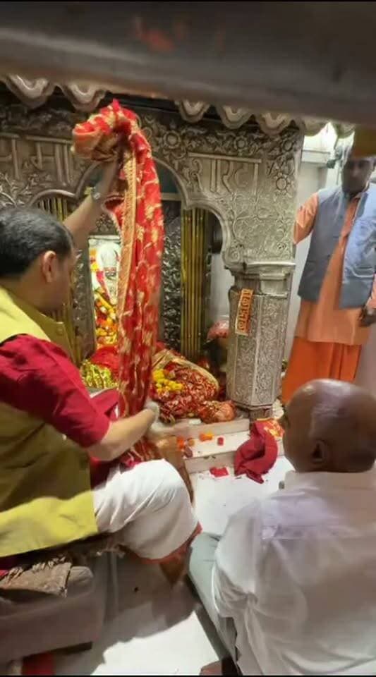 मध्य प्रदेश भाजपा अध्यक्ष हेमंत खंडेलवाल ने विश्वप्रसिद्ध मां शारदा माता मंदिर में किए दर्शन-पूजन, मां शारदा से प्रदेश एवं जिलेवासियों की सुख-समृद्धि और खुशहाली की कामना