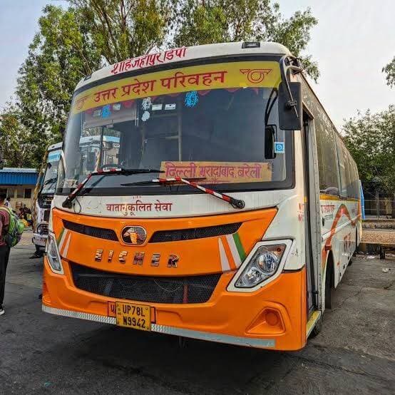 शाहजहांपुर: बस अड्डा बंद होने से निजी बस संचालकों की परेशानी बढ़ी..see more
