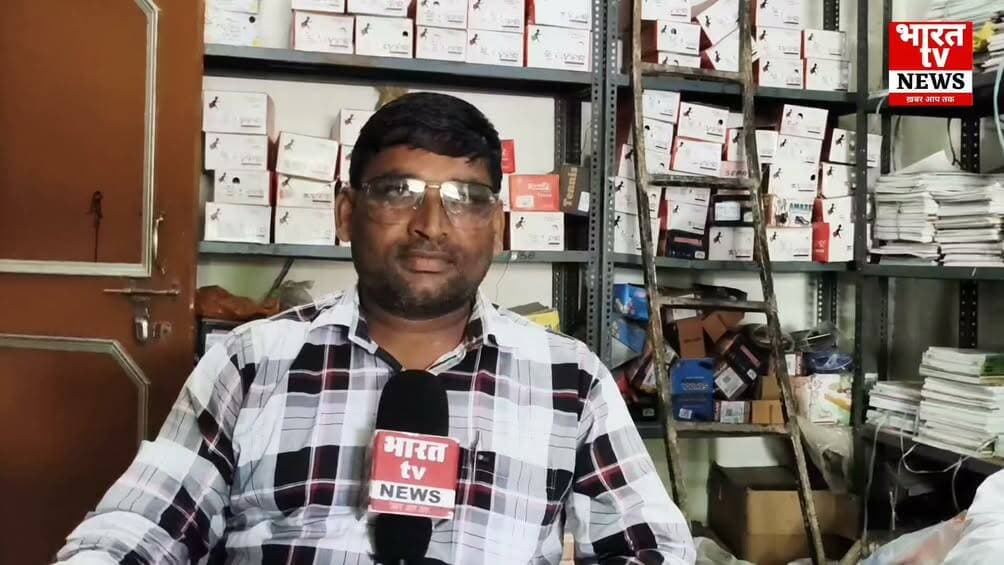 @highlight Geeta Aman Kumar Paliwal Adv Sandeep Kumar Satpuriya Satveer Choudhary Aman Satyapal Singh Paliwal अमन कुमार पालीवाल अमन कुमार kkc उत्तराखंड कांग्रेस कामगारों की आवाज टीम अमन कुमार राज्यसभा सांसद प्रतिनिधि ( समाजसेवी ) अमन कुमार समाजसेवी टीम