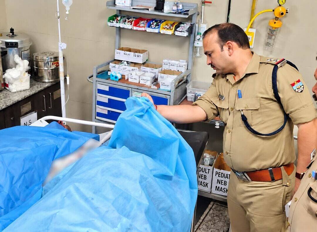 देहरादून में ट्रिपल मर्डर से सनसनी, बुजुर्ग दंपती और नौकरानी की...see more