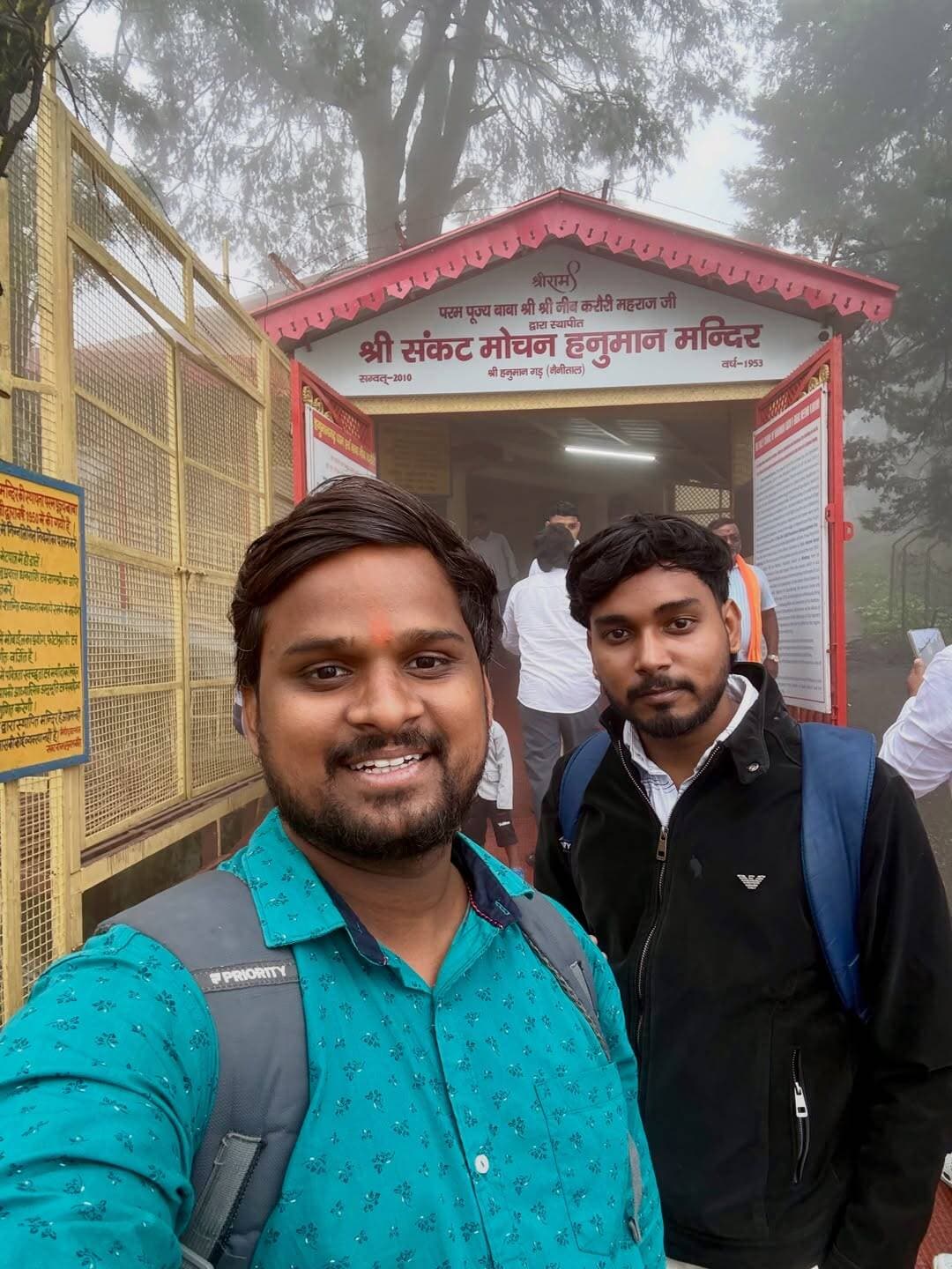📍श्री संकट मोचन हनुमान मंदिर नैनीताल 🚩
Follow :- @from_prayagraj_
#jaishreeram #hanumanji #bajrangbali #fromprayagraj