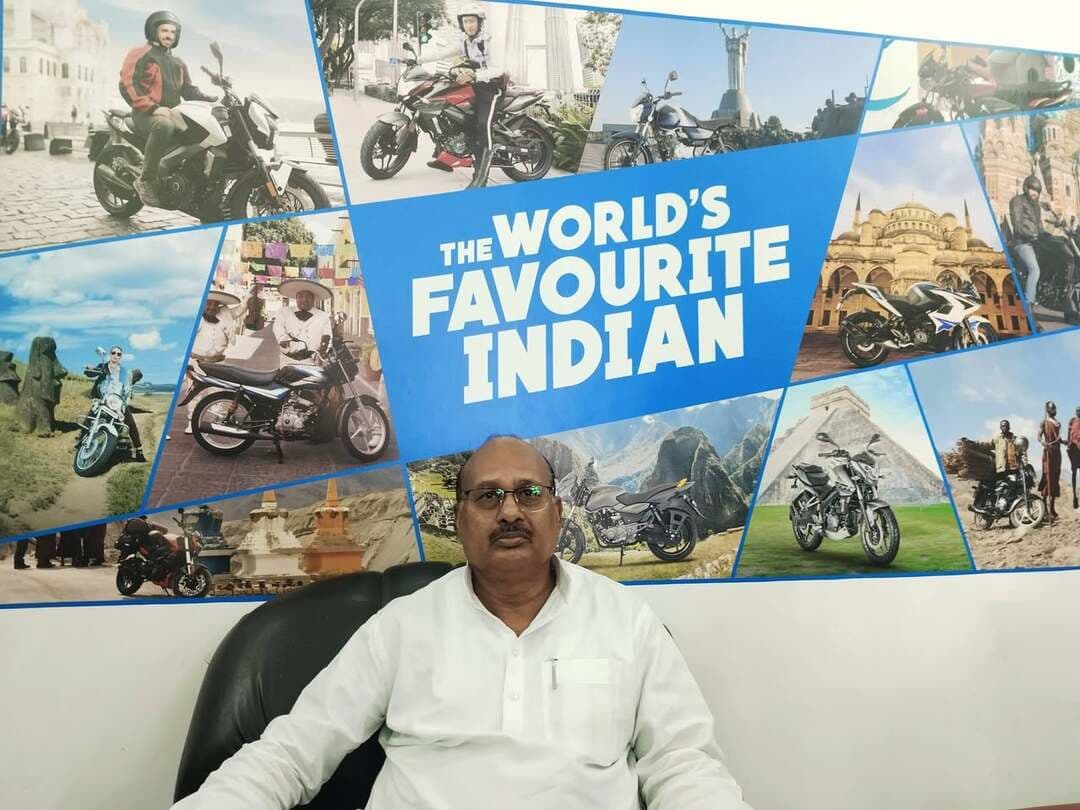 #बजाज N160 SS पहुंची बेल्थरारोड, लॉन्चिंग में #विधायक #हंसू_राम ने यातायात नियमों पर किया सावधान
#बेल्थरारोड में #बाइक लवर्स के लिए बड़ी खबर! बजाज की नई N160 SS ने बाजार में दस्तक दे दी है। विधायक हंसू राम ने फीता काटकर बाइक को लॉन्च किया, वहीं त्योहारी सीजन में ग्राहकों के लिए बंपर #ऑफर भी शुरू किया गया है। जानिए नई बाइक और ऑफर में क्या है खास!
#followerseveryone #nonfollowersviewers
#BajajN160SS #BajajBike
#BeltharaRoad #HanshuRam
#BajajOffer #NewBikeLaunch
#FestivalOffer #Ballia #AutoNews
#RNewsManch